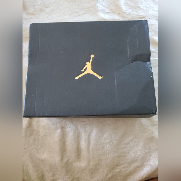 Air Jordan 1 Mid Prem BG youth sneakers - Picture 9 of 9